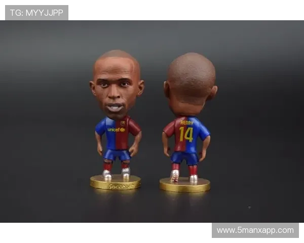 全新足球明星手办震撼发布精美细节展现运动魅力与个性风采